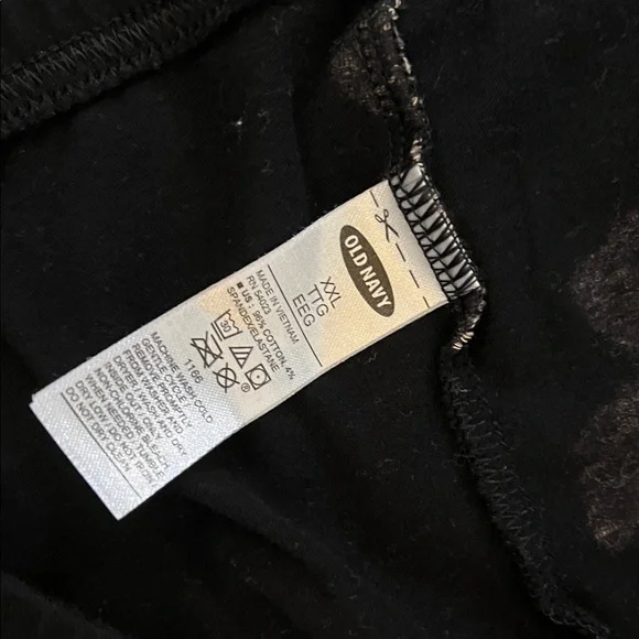 Old Navy women’s  Leggings - Black with White Floral - Picture 2 of 3